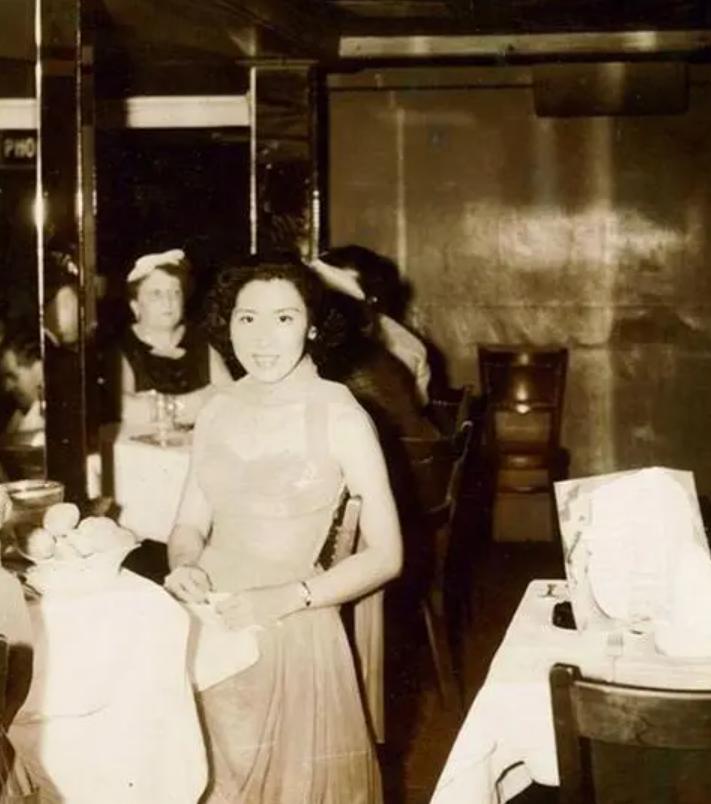 张灵甫将军遗孀王玉龄现状,粟裕大将张灵甫片段