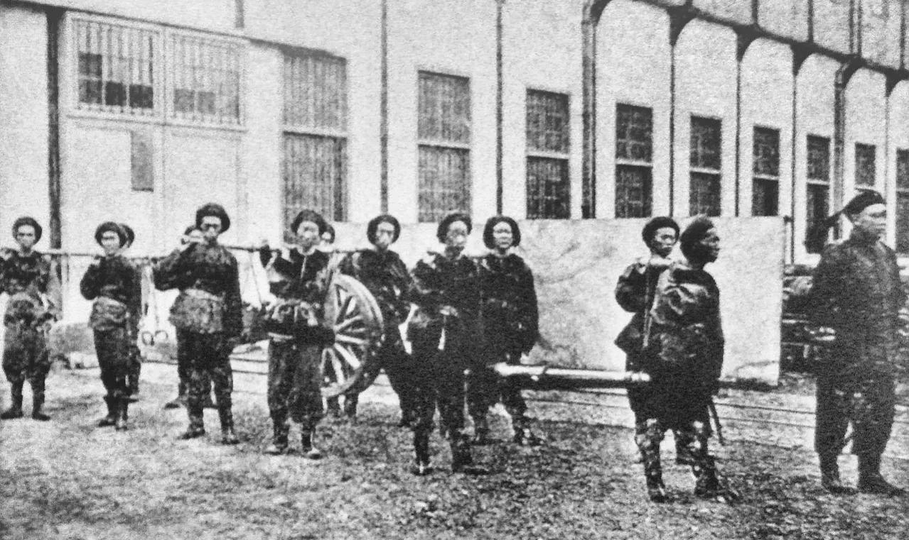 世界轻兵器先进武器图片,世界轻武器史