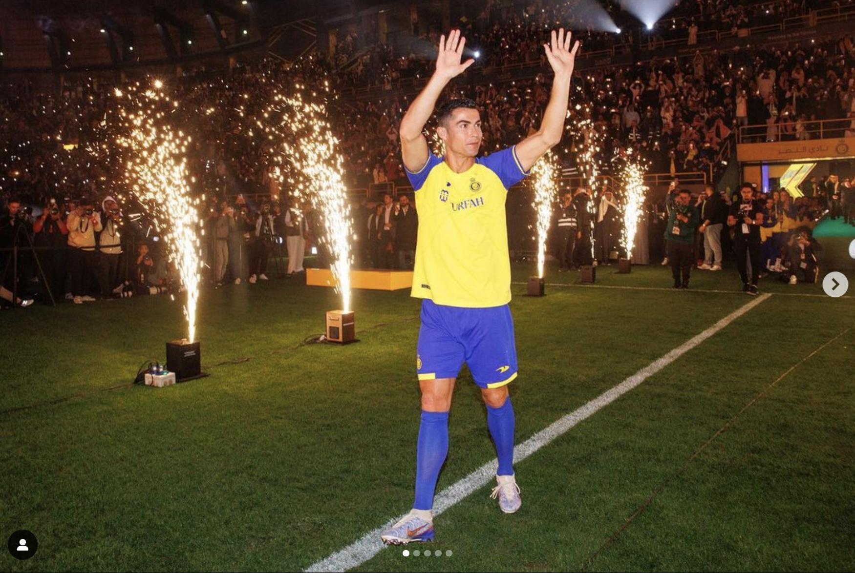 c罗身穿主场利雅得胜利球衣照片,c罗在利雅得胜利有葡萄牙队友吗