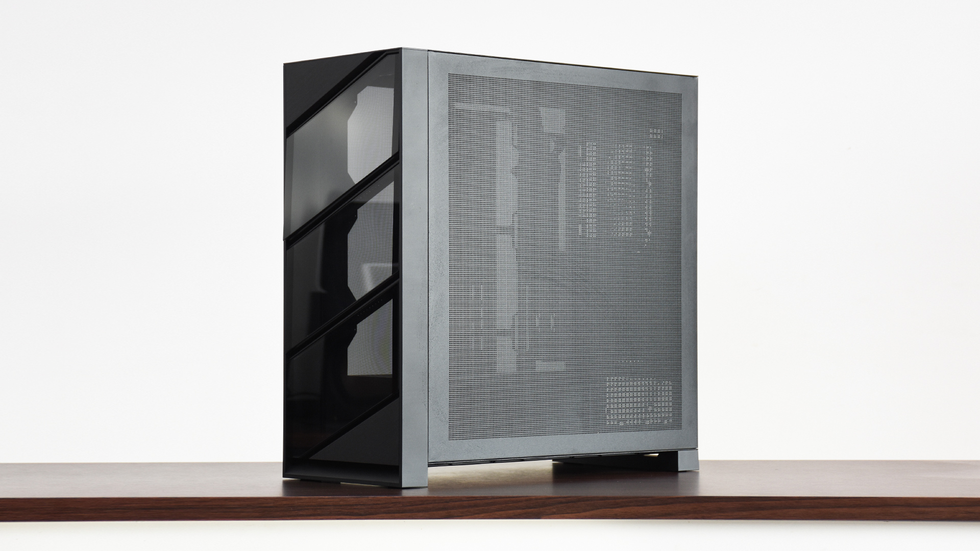 鑫谷御风冰川白机箱,鑫谷昆仑御风机箱安装展示