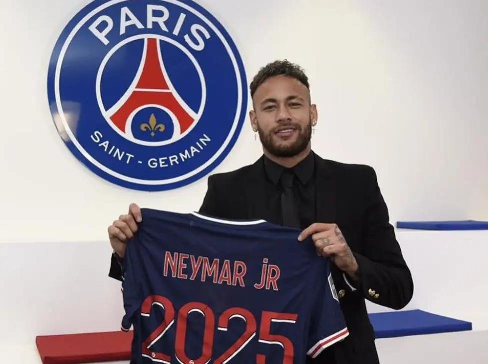 裁判判罚内马尔,裁判对内马尔有意见