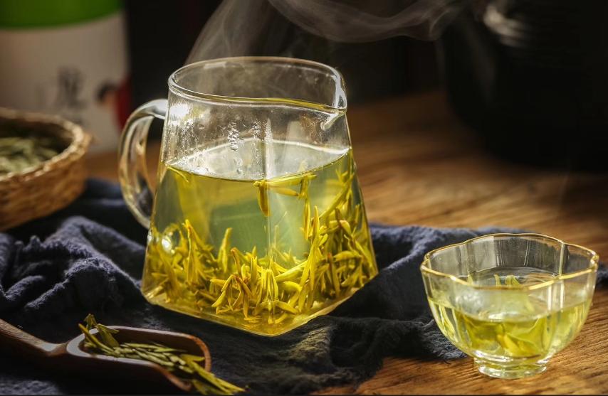 绿茶跟红茶什么季节喝最好,夏季喝绿茶好还是红茶好一点