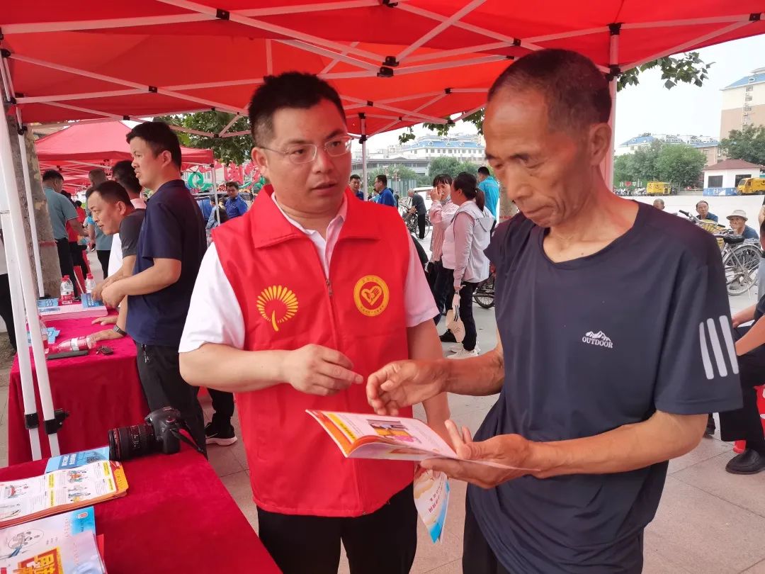 山东各地积极开展“安全生产宣传咨询日”法治宣传活动