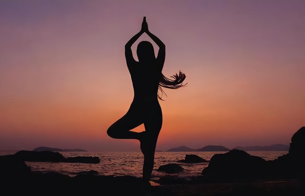 每天金鸡独立多久可以改善,每天练金鸡独立有啥功效禁忌