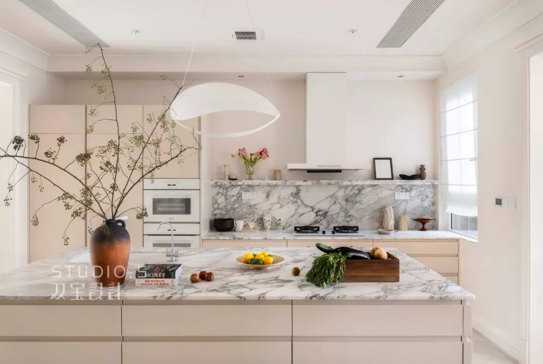 欧式别墅的院子怎么装修,欧式风格房子怎么改成简约风格