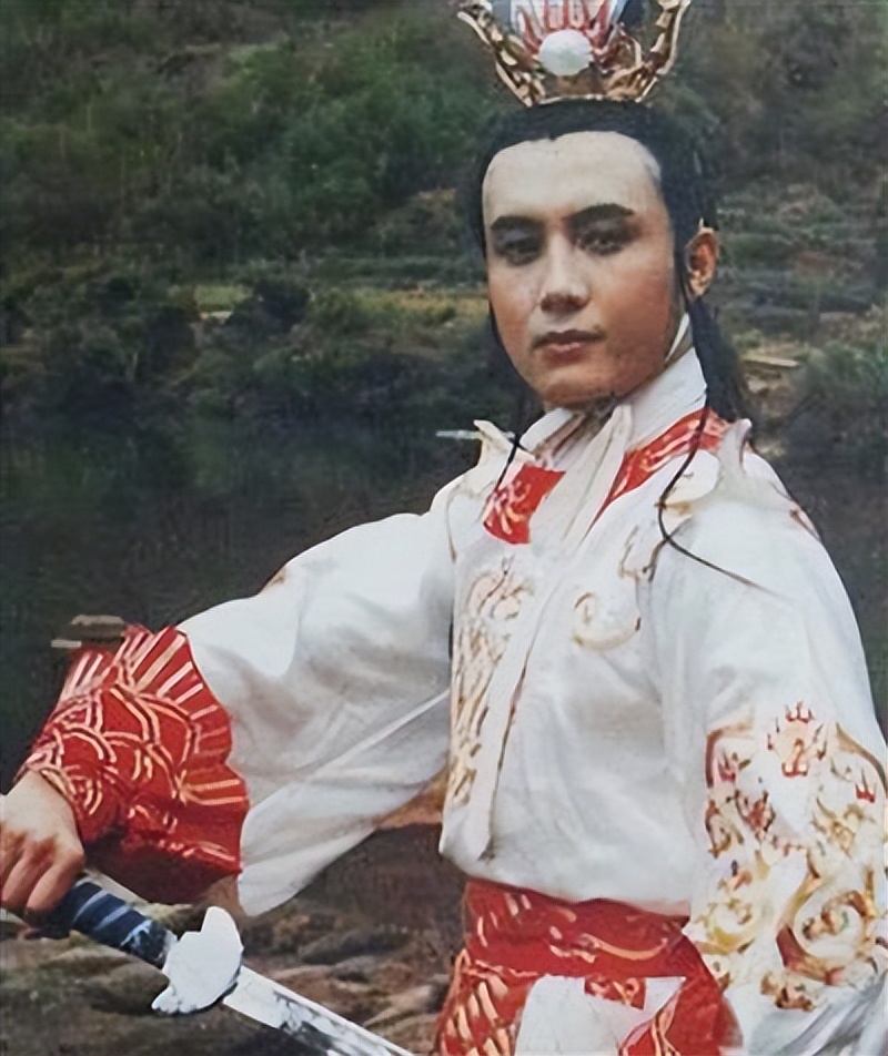 假借拍戏之名，却行“霸凌”之举，演员们的“假戏真做”令人胆颤