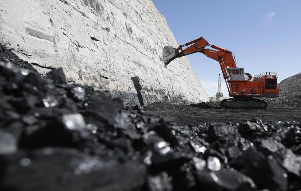 无视中方5次警告！尹锡悦执意签字！外媒：俄方浓缩铀抵达福建