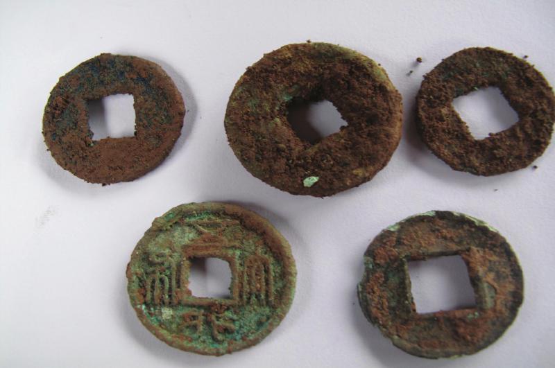 汉代出土的钱币,汉代出土墓葬钱币图片大全