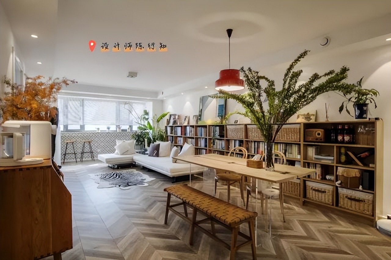 房子还没装修的客厅有必要装吗,装房子四房好还是三房好