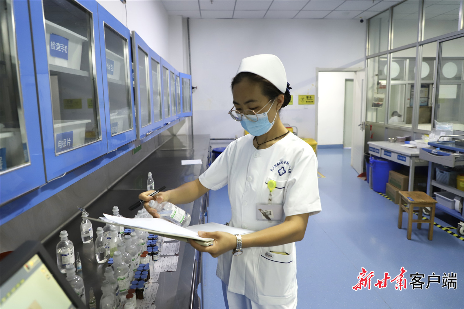 疫情期间暖心的细微小事,抗击疫情护士的暖心时刻