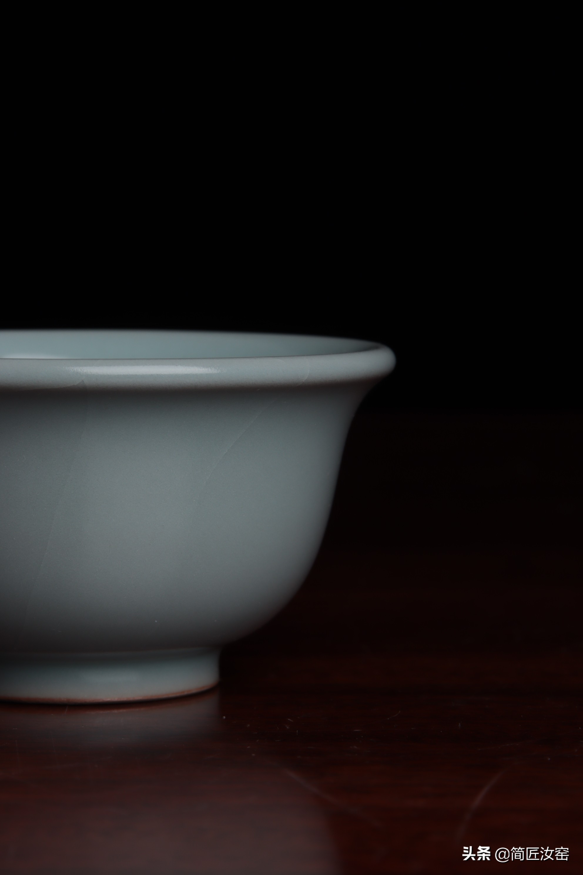 八方杯汝窑和永乐压手杯,简匠汝窑压手杯