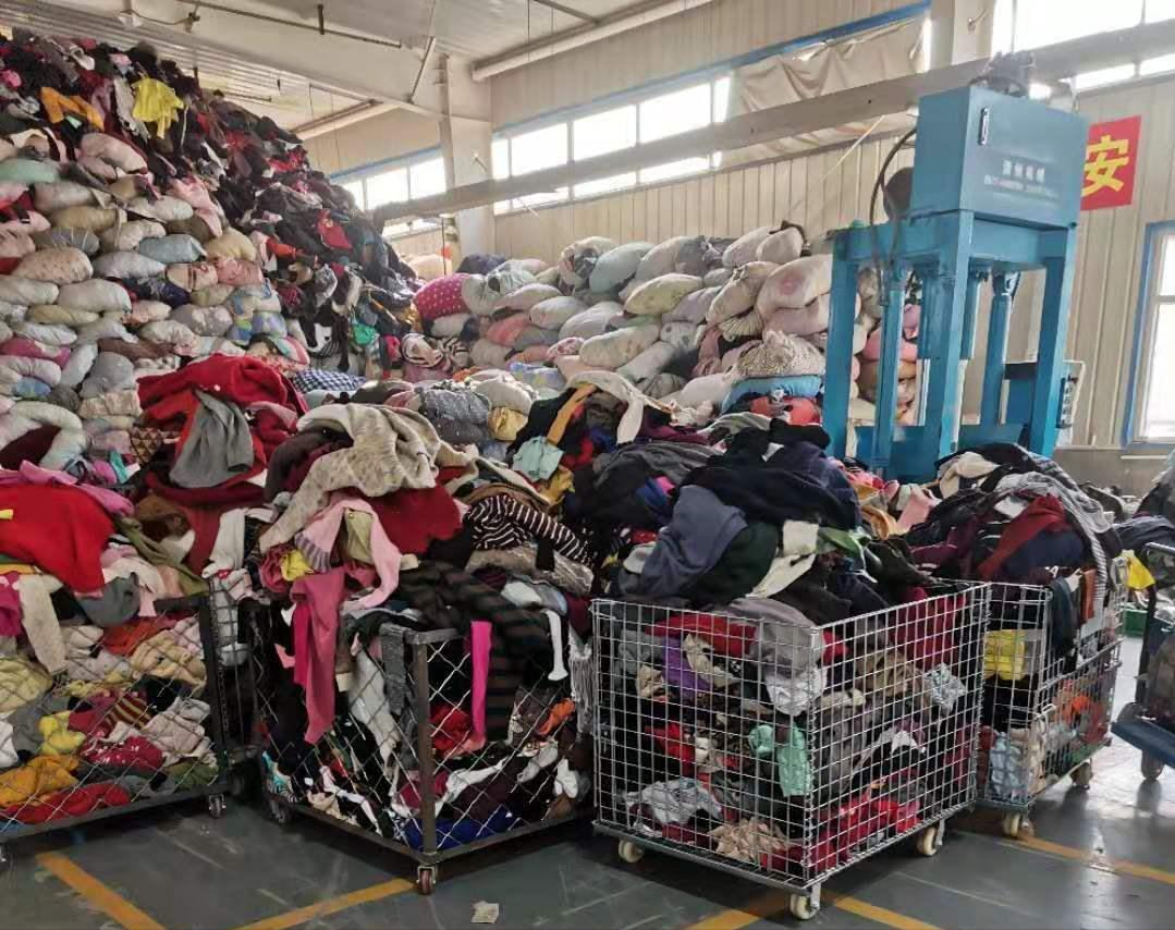 旧衣服行业前景分析,旧衣服回收部门