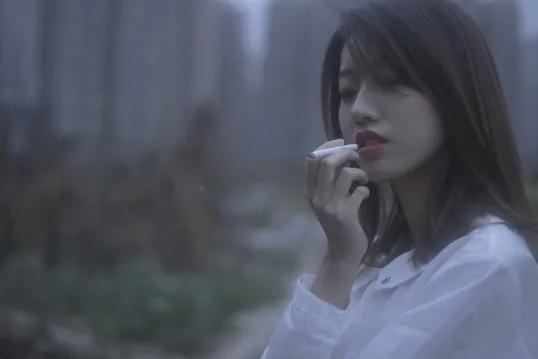 如果你觉得很烦躁你就要冷静,如果很焦躁该怎么办