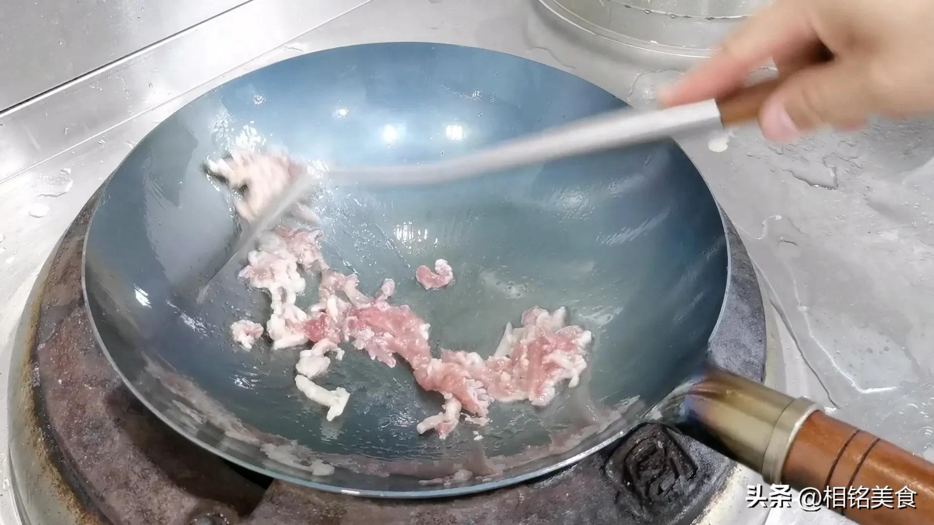 新铁锅怎样开锅小妙招视频,不粘锅的铁锅最佳开锅方法