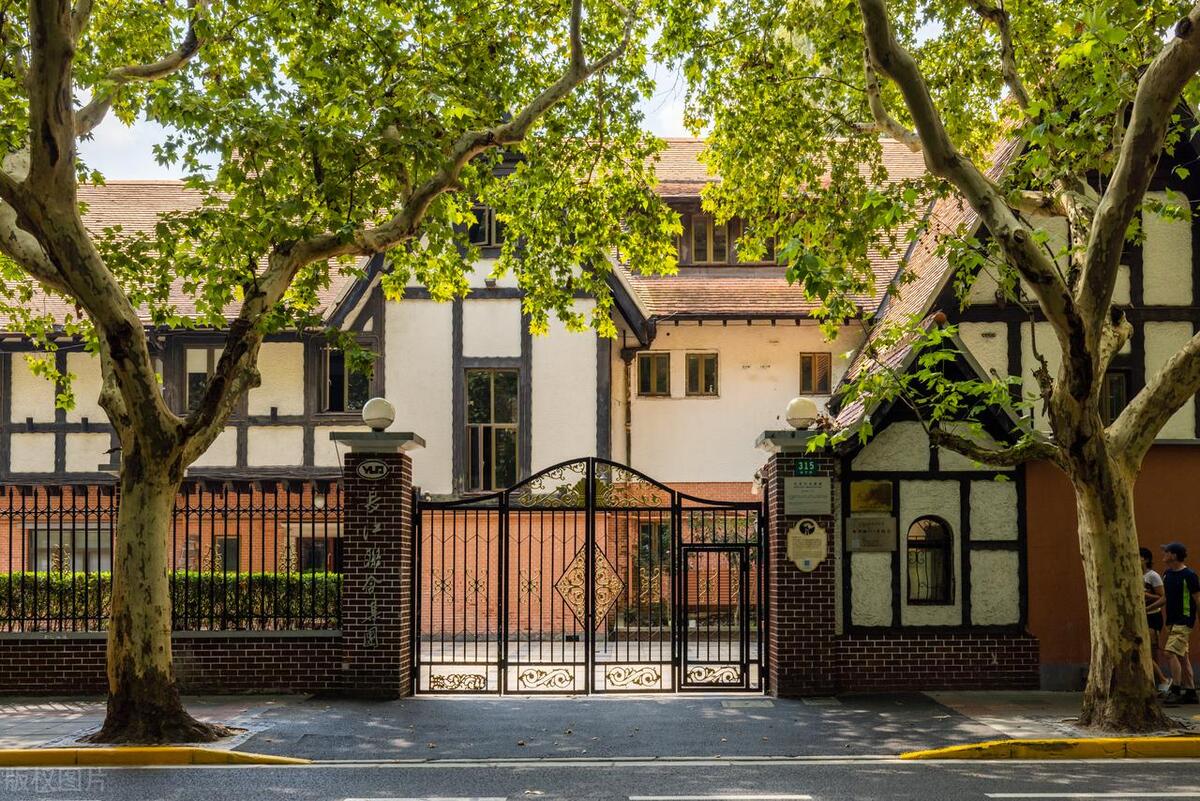 上海2日旅游攻略必去景点,上海2日旅游攻略美食