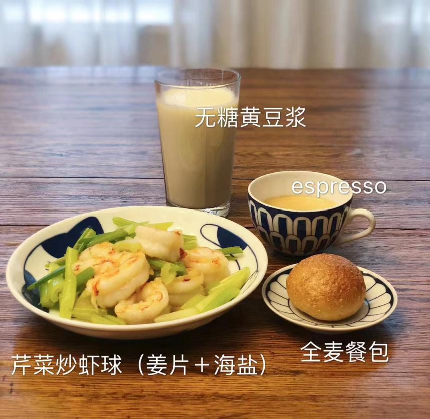 吃虾吃到生虾,吃虾吃到像口香糖