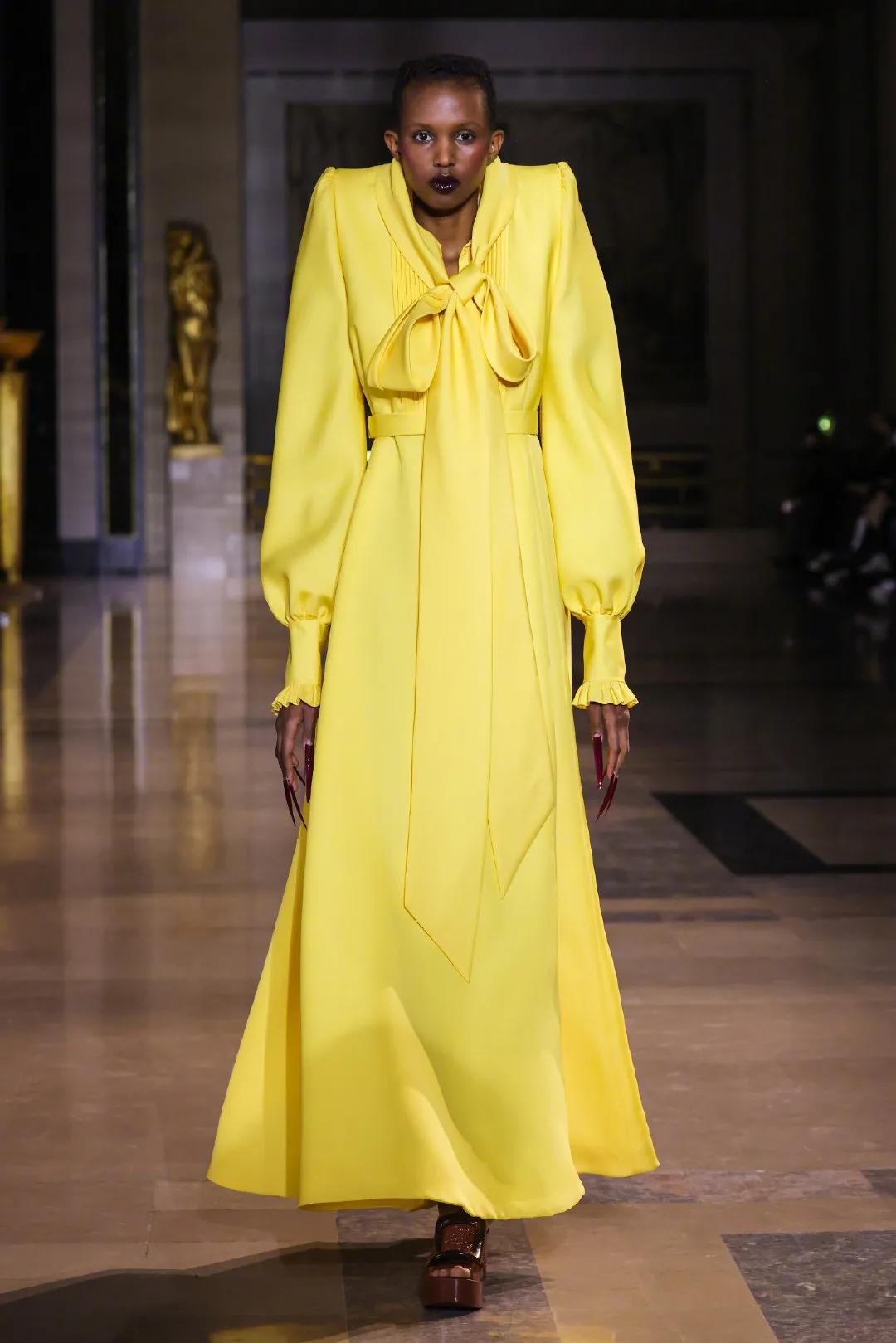 露后跟高跟运动鞋,不露脚高跟运动鞋