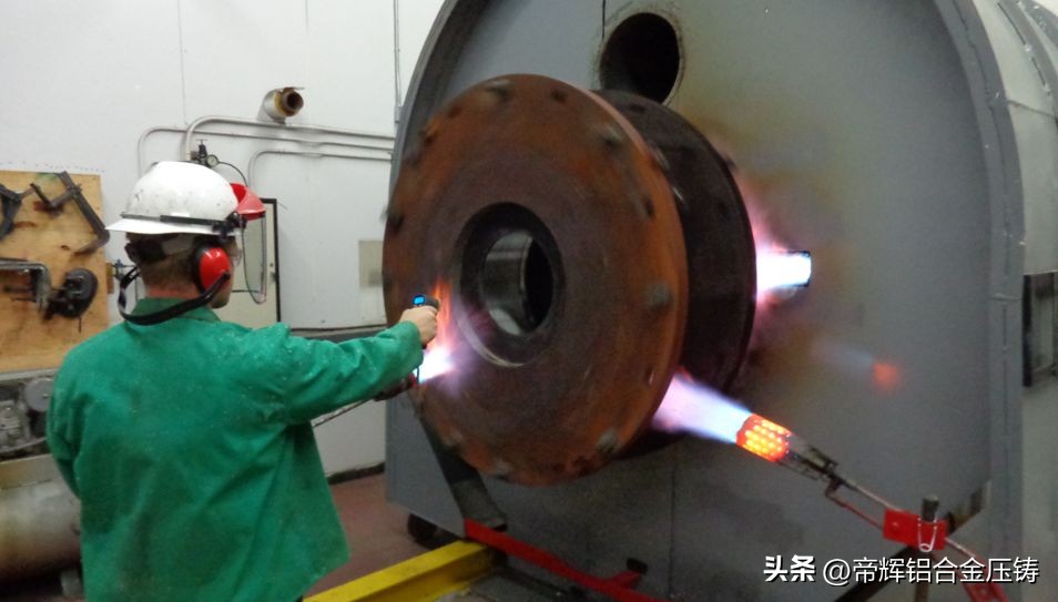 金属压铸成型工艺,金属型铸造的工艺流程是什么