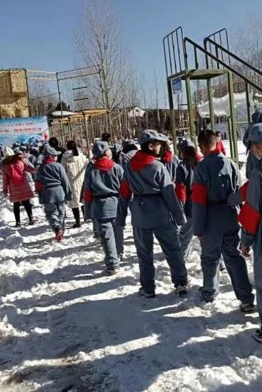 北诗镇科协等部门在卧龙湾康养小镇开展关爱未成年人科普实践研学