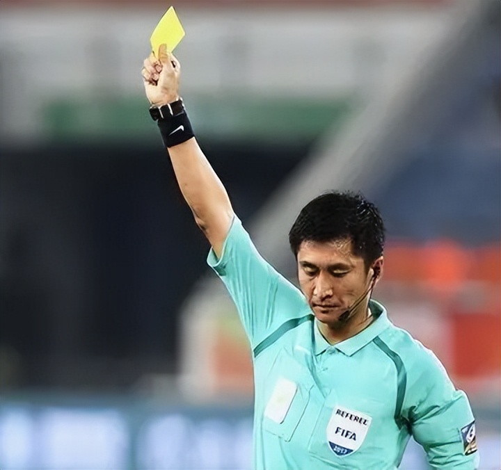 国足蛀虫李铁：罪行不止敛财上亿，戴罪立功曝光足坛背后*b大**oss