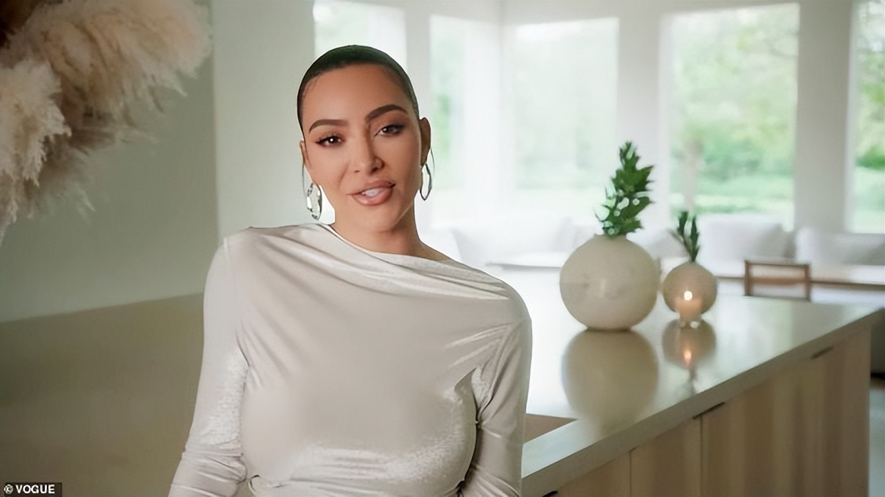 金卡戴珊红起来靠侃爷么,金卡戴珊为什么走红