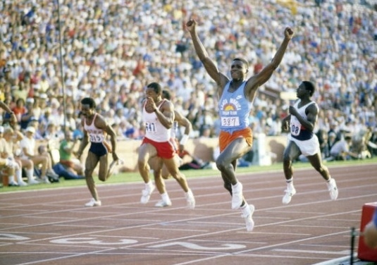 卡尔刘易斯打破世界纪录,卡尔刘易斯400米纪录