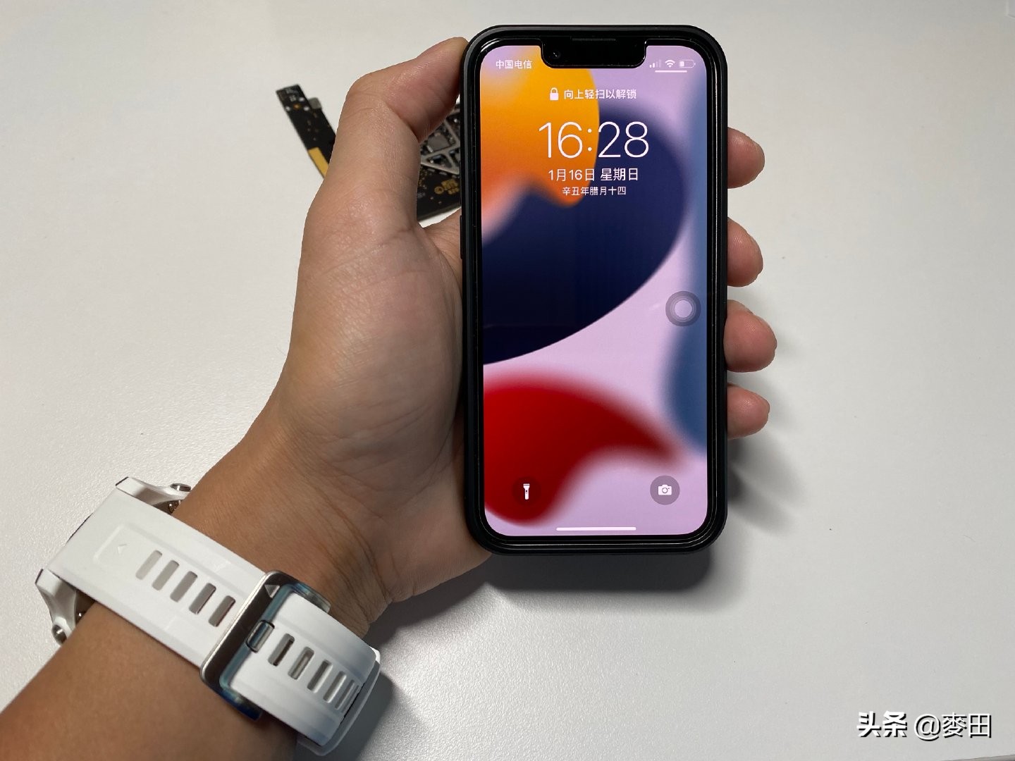 iphone13mini充电无反应,iphone13充电线没有usb