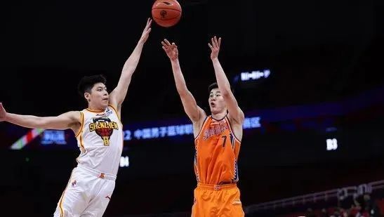 曝郭昊文将参加湖人队试训,洛杉矶湖人试训郭昊文