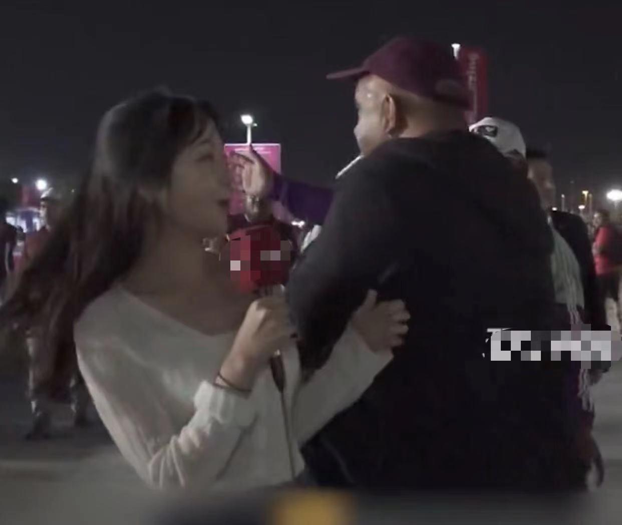 女主持人被观众调戏后续,韩国女记者直播遭球迷强搂