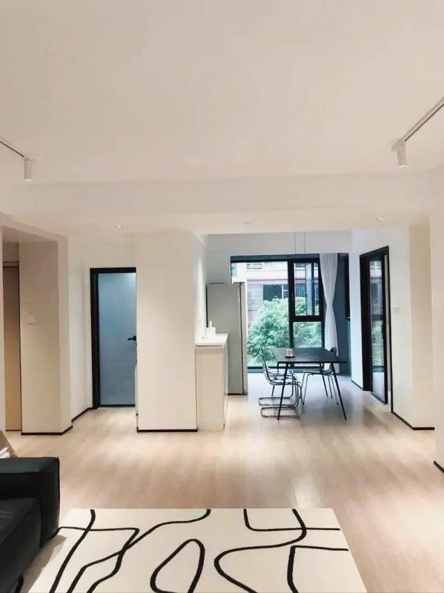 发现江西一户人家,全屋仅有7件家具,堪称“极简教科书”,晒晒