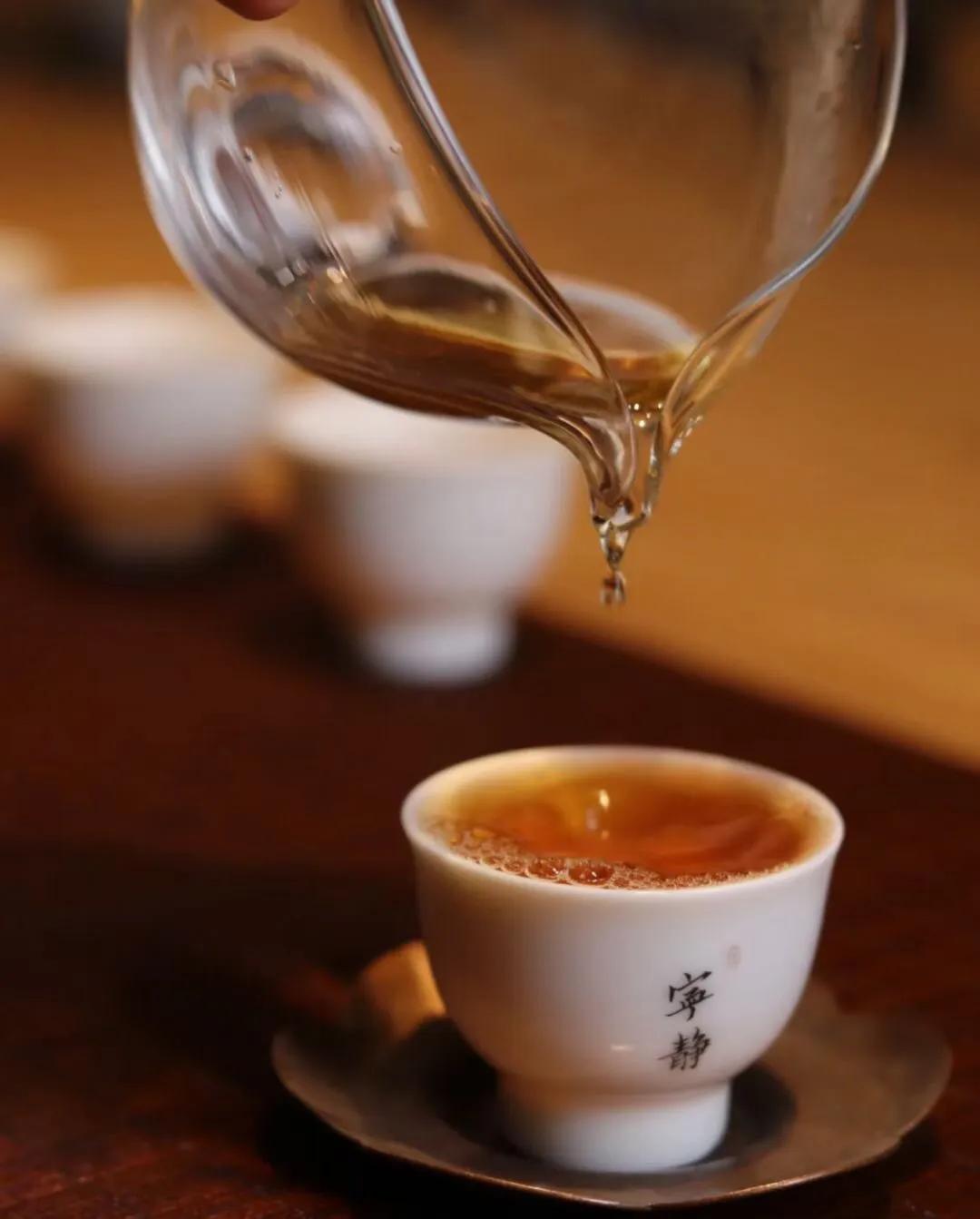 要明白什么才是正宗的普洱,一款好的普洱应该具备怎样的特点