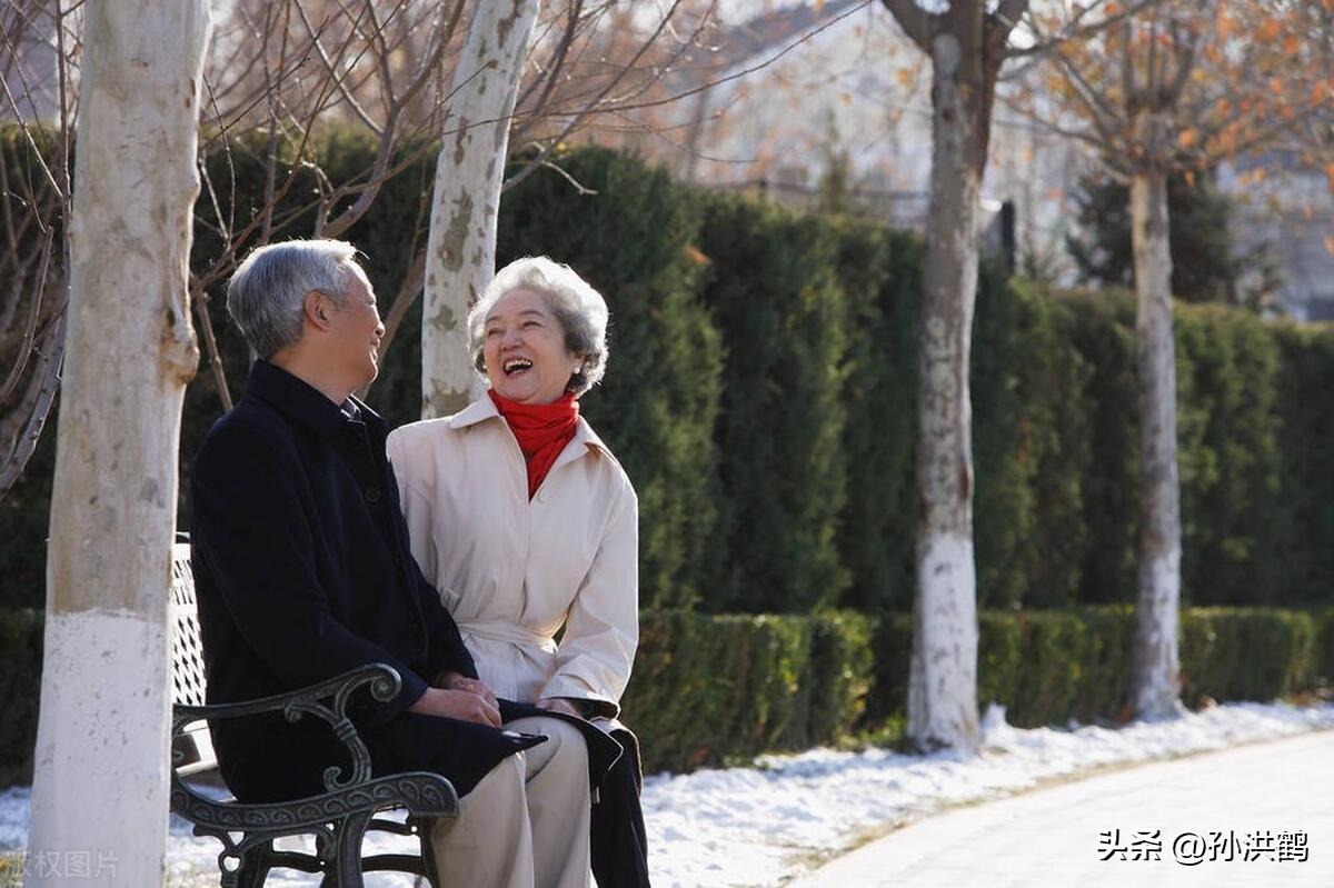 一口气打造“三大壁垒”，秀域的这套生意经，不得不服！