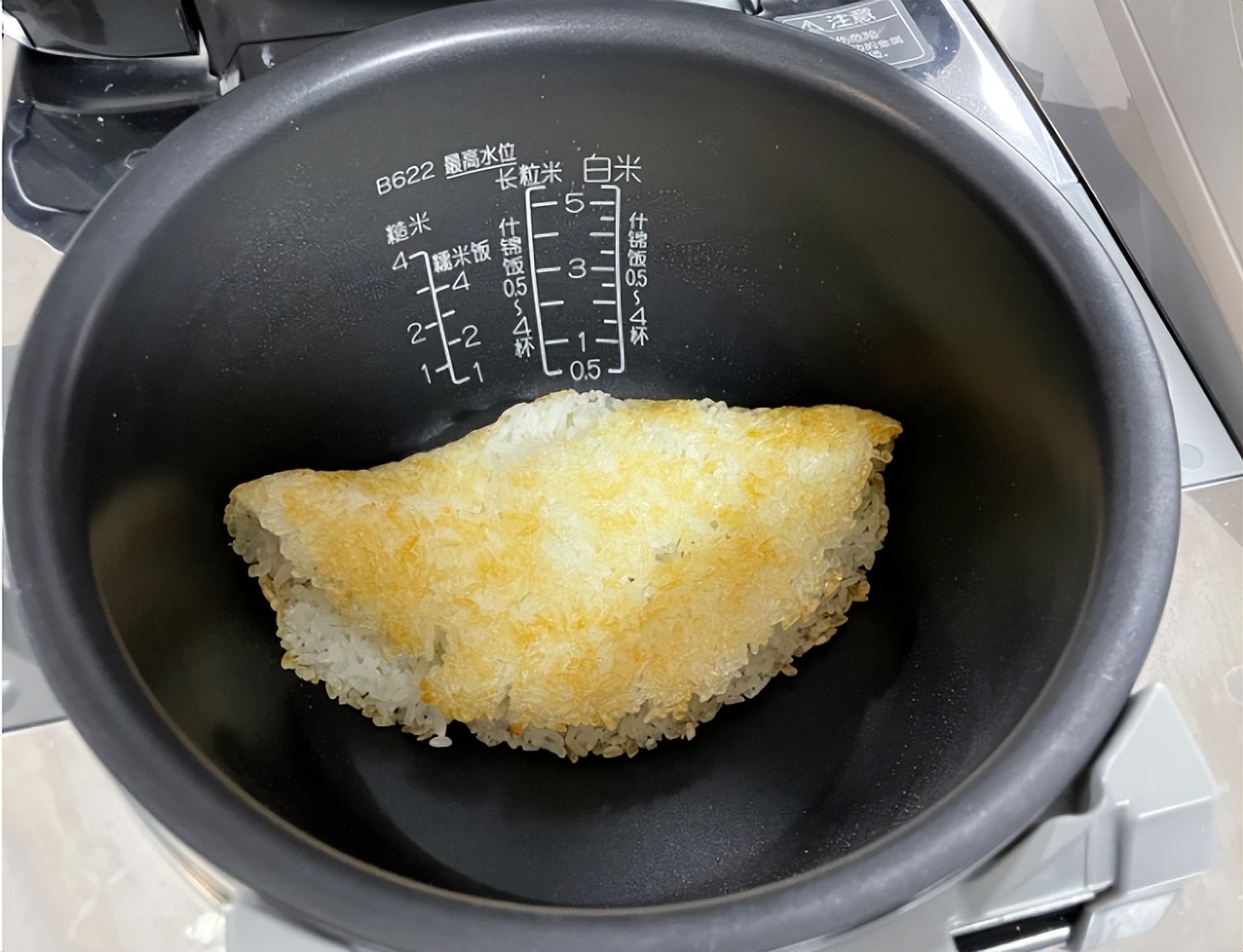 电饭煲贵的和便宜的有什么区别,电饭煲有必要买两个胆的吗