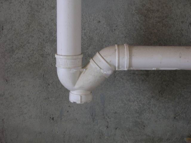 卫生间换气扇反异味,卫生间老反异味怎么回事啊