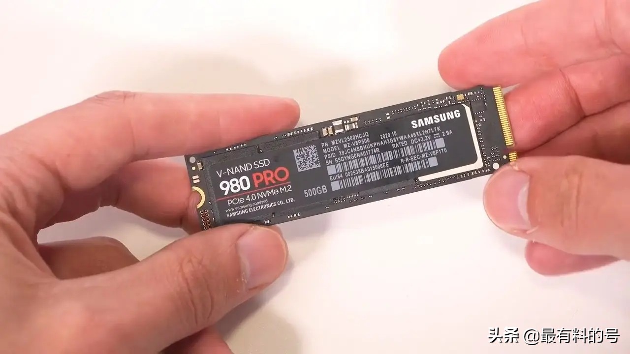 固态硬盘性能排行榜最新版本,旧电脑升级固态硬盘推荐多大容量