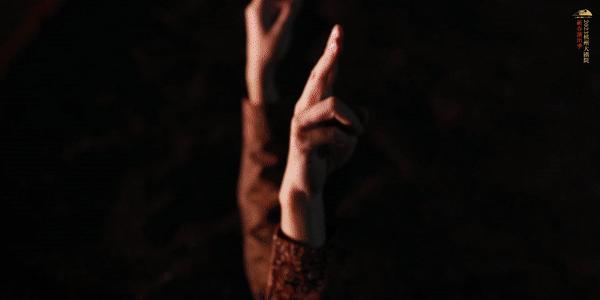 孙莉话剧樱桃园里的背景音乐,樱桃园话剧吴彼