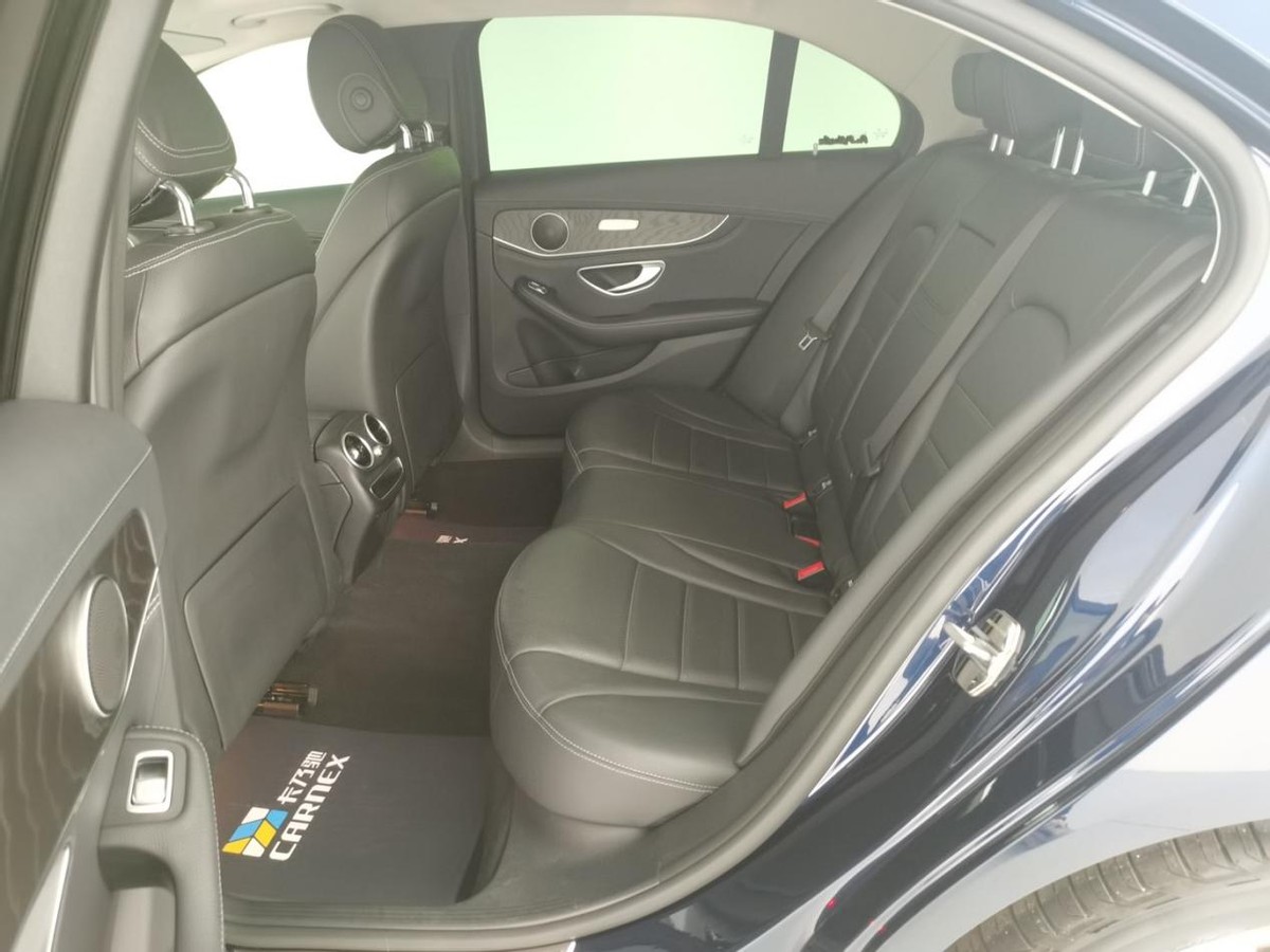 存款一个小目标，开一台30万的奔驰C？看看国足教练都开什么车？