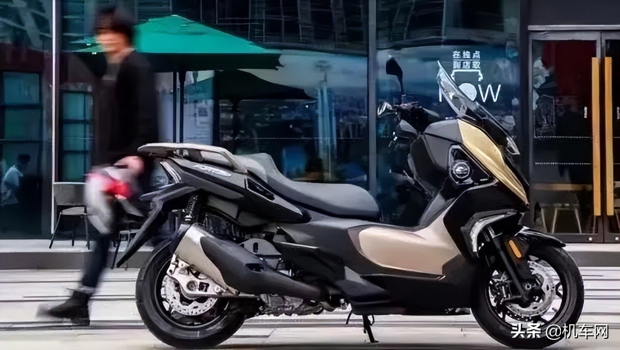 踏板300cc摩托车怎么选,350cc踏板怎么选