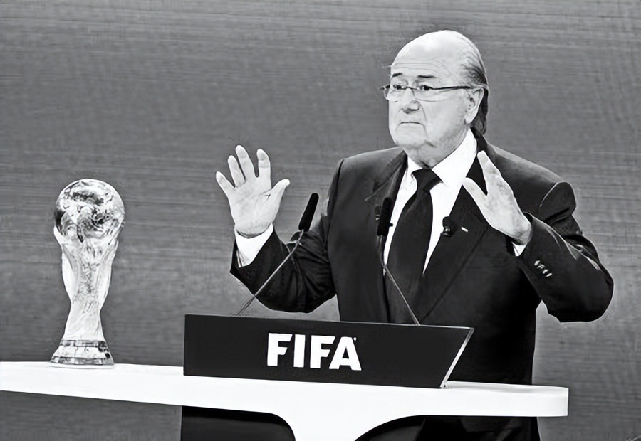 足坛教父朗尼克,足坛教父