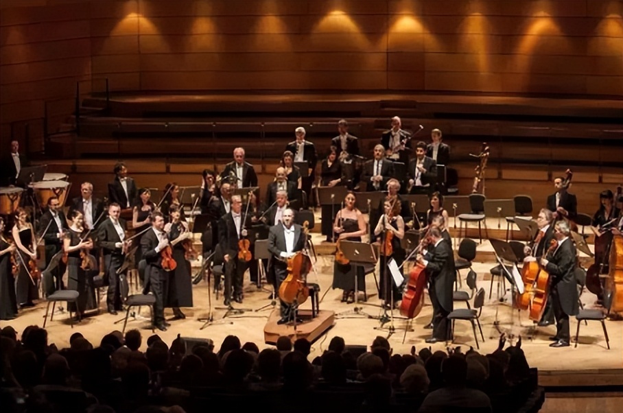 意大利不同种类音乐的起源和发展及其风格特点