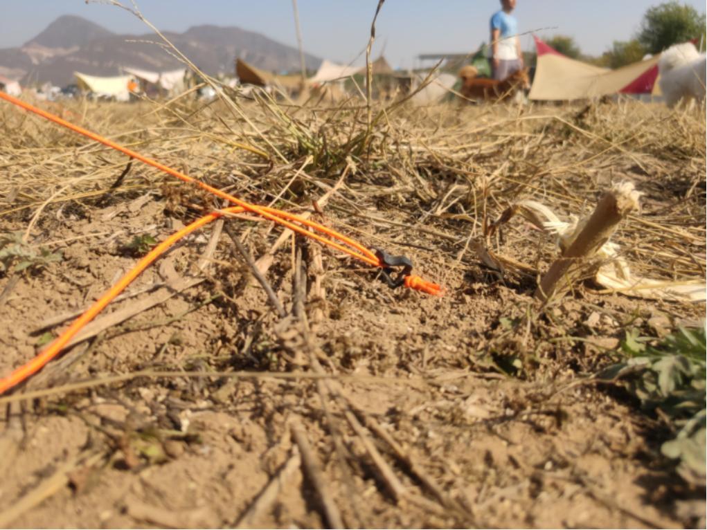 帐篷满天飞的视频,漫天飞舞的帐篷