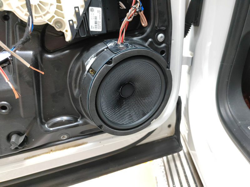 大众途观汽车音响改装后备箱,最新款大众途观音响改装