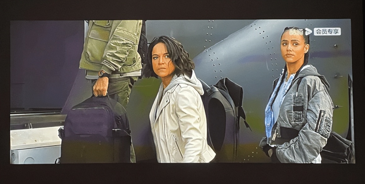 大眼橙x7dpro投影仪横评,大眼橙投影仪x7dpro测试