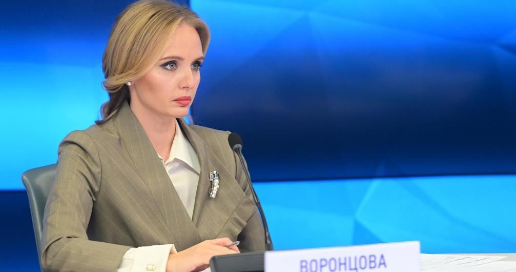 拜登女儿和普京女儿：一个隐秘日记被曝光坑爹，一个掌管45亿公司