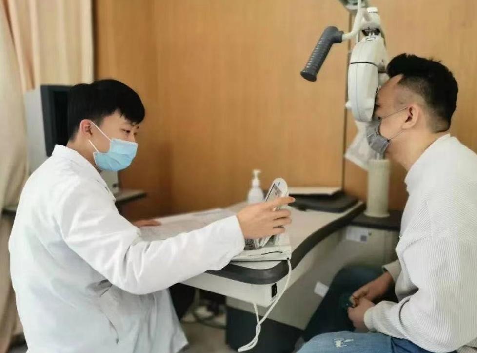 值得推荐的眼镜网店,推荐几家高颜值眼镜店铺