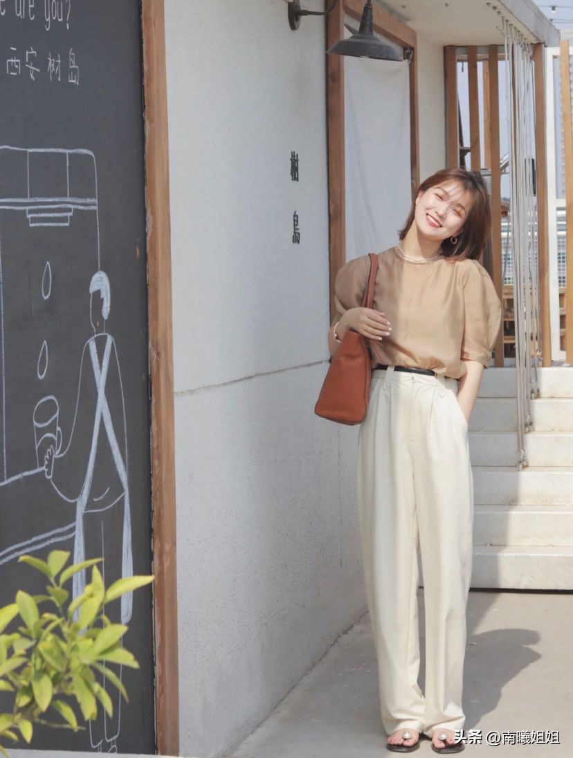 显瘦百搭的瑜伽裤好看吗,瑜伽裤和阔腿裤同框对比