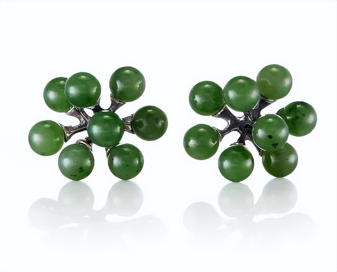 谭松韵关晓彤金鹰节,关晓彤谭松韵红毯走秀