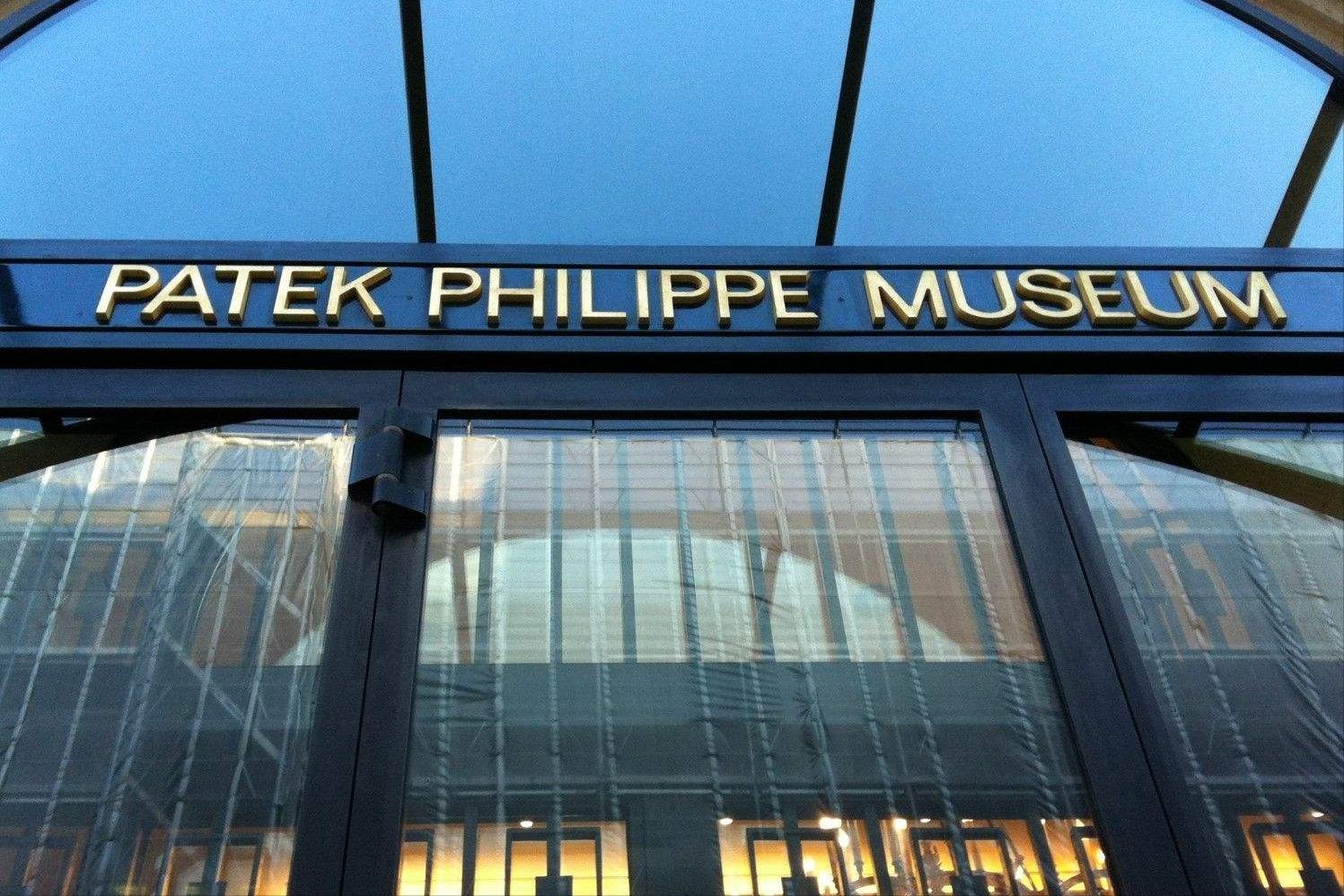 百达翡丽蓝血贵族5712g,腕表里的蓝血贵族