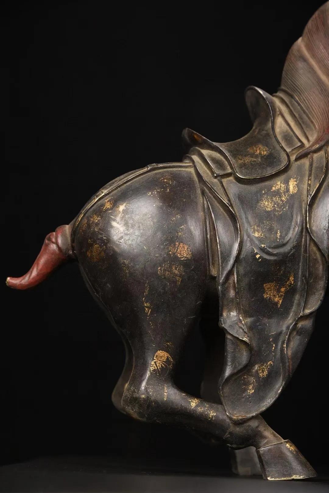 铜泥金马到成功一对单只尺寸：长43cm宽14cm高40cm总重24.2公斤