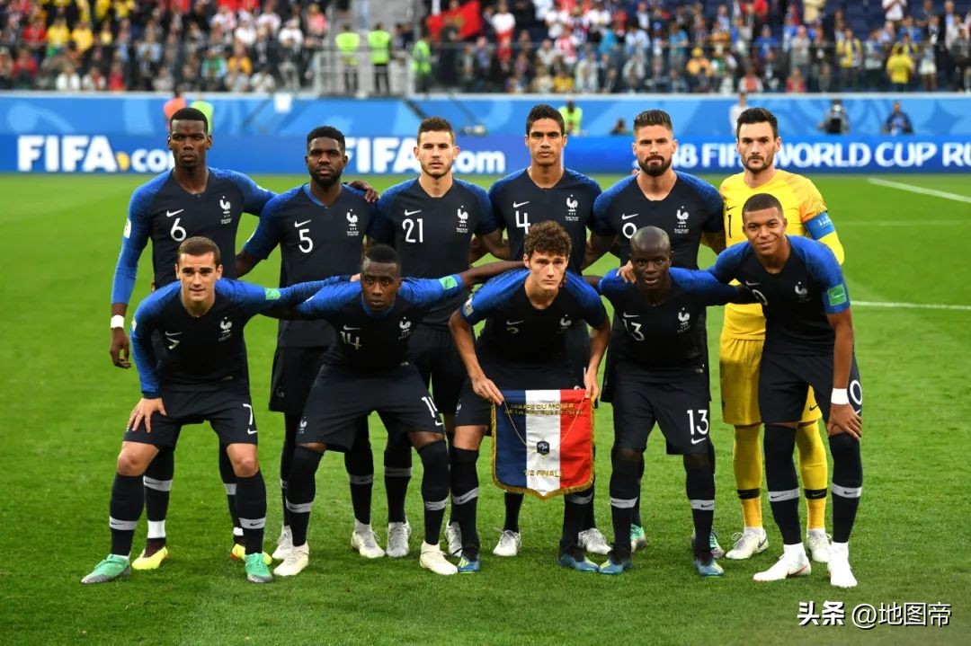 法国大战英格兰，怎么像是非洲内战？